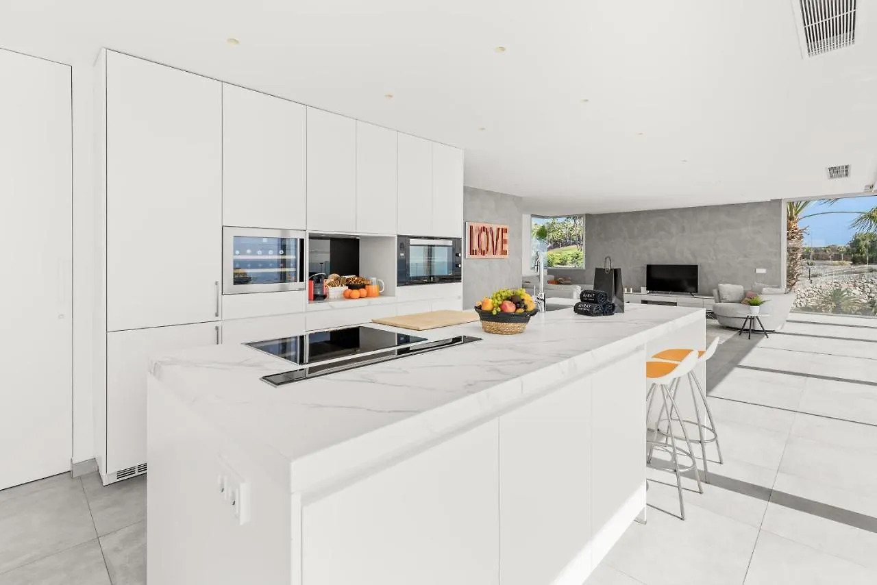 Karat Villa Zambrano - Includes Golf Cart Guia de Isora  Spain