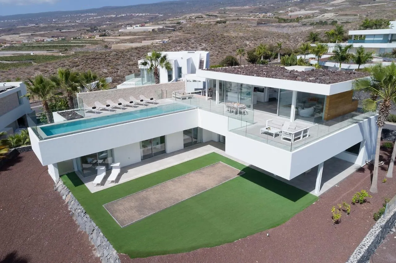 Karat Villa Zambrano - Includes Golf Cart Guía de Isora